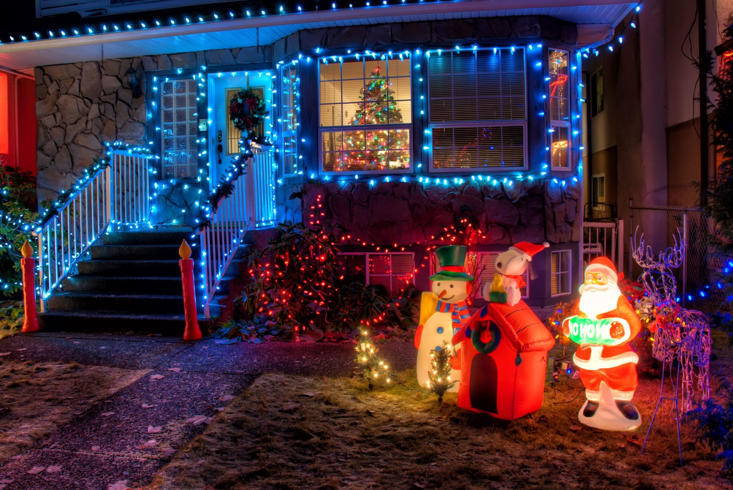 Decoracion-navidena-exterior-del-hogar